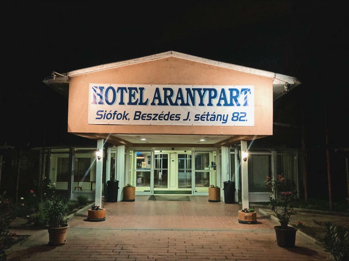 Aranypart Hotel Siófok Exteriér fotografie